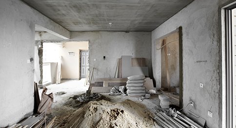 تقوم شركتنا بعملية ترميم وصيانة المباني بجودة عالية وتقوم ايضًا بعمليات الصيانة الطارئة بالمنازل والمبانى الخدمية