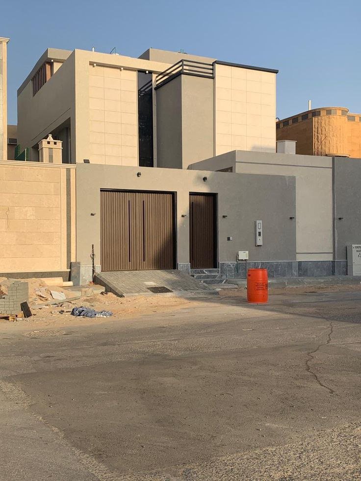 دهانات بألوان محايدة: توفر لمسة أنيقة وعصرية، تناسب جميع أنواع التصميمات المعمارية.